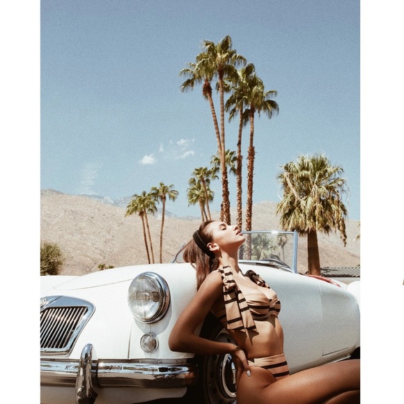 Elegant Pink Bikini Set - Picture 5 of 12